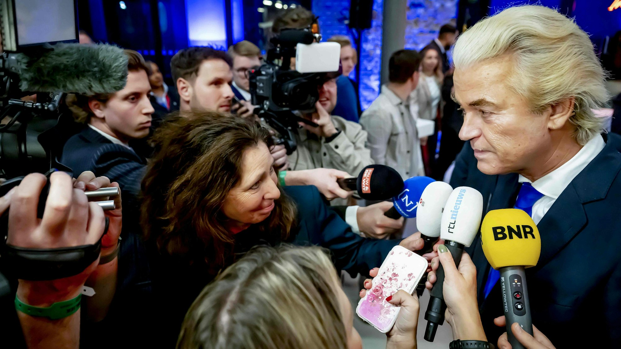 Das Bild zeigt Geert Wilders. Foto: Robin Utrecht/AFP