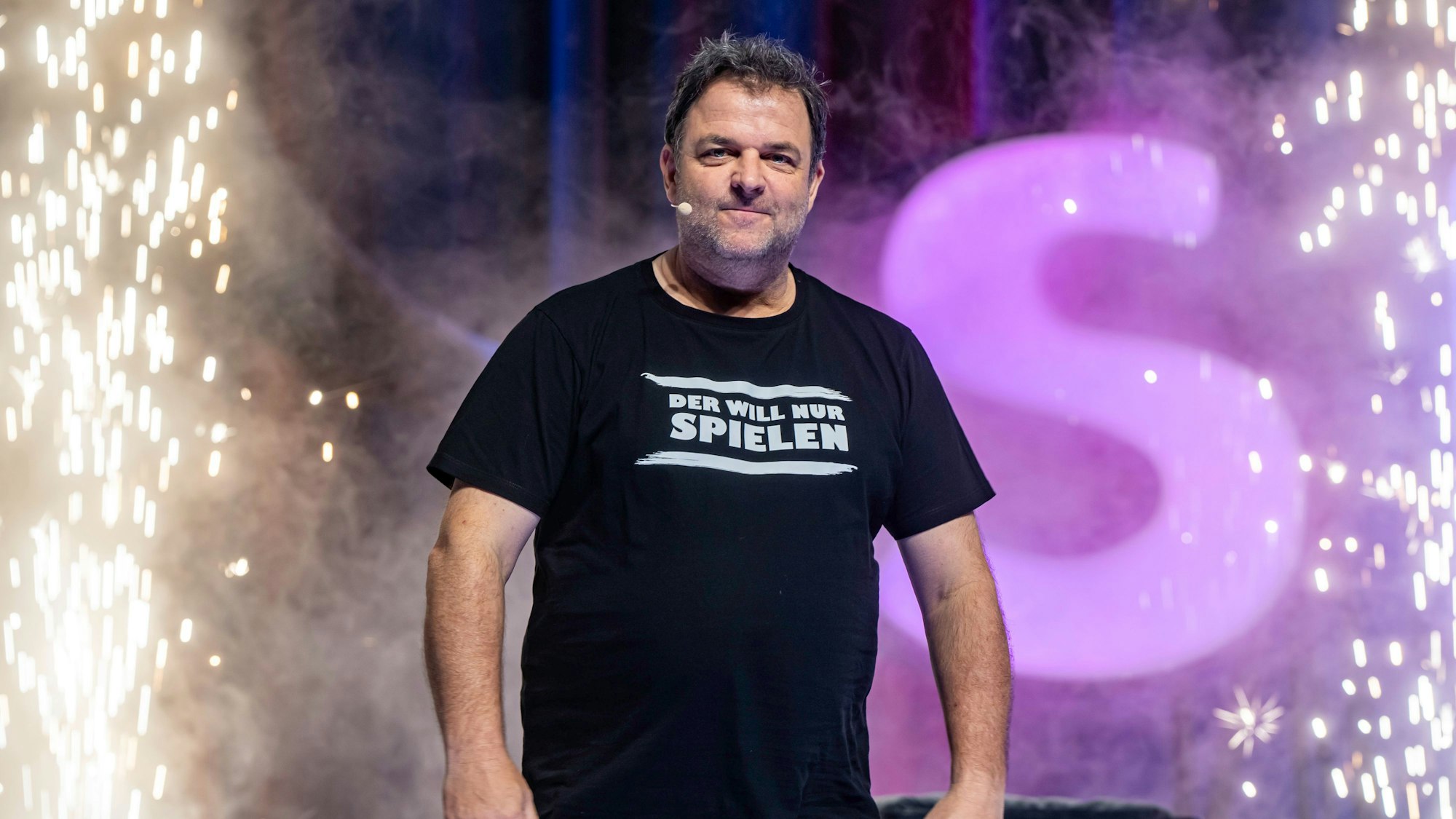 Martin Rütter auf der Bühne.