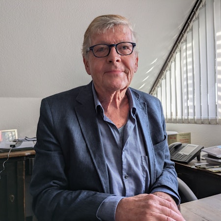 Franz Troschke im Büro seiner Anwaltskanzlei.