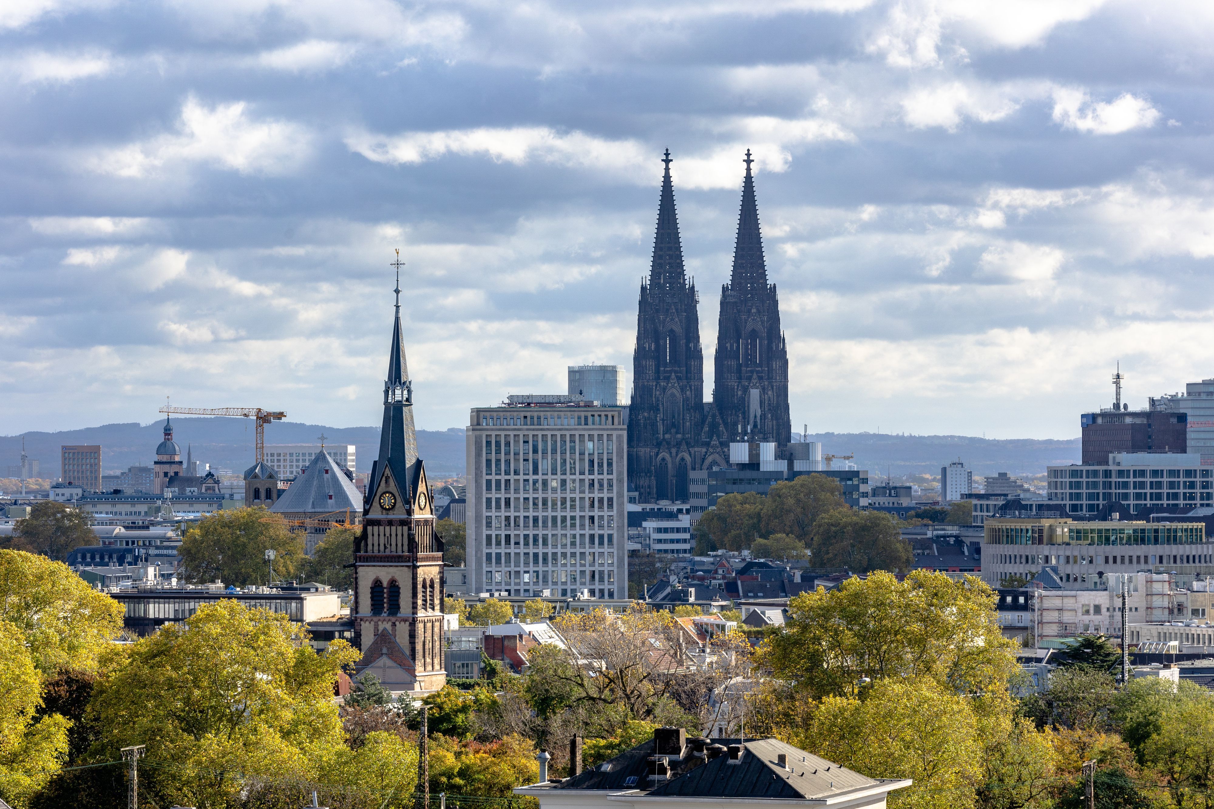 Der Kölner Dom in Köln im Herbst. (Archivbild)