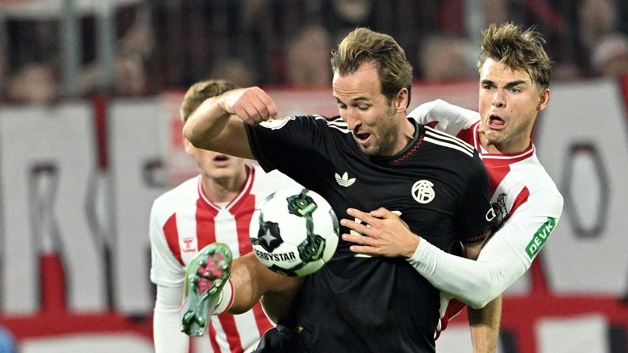 Harry Kane war am Mittwoch zu stark für FC-Abwehrspieler Joel Schmied und seine Kollegen.