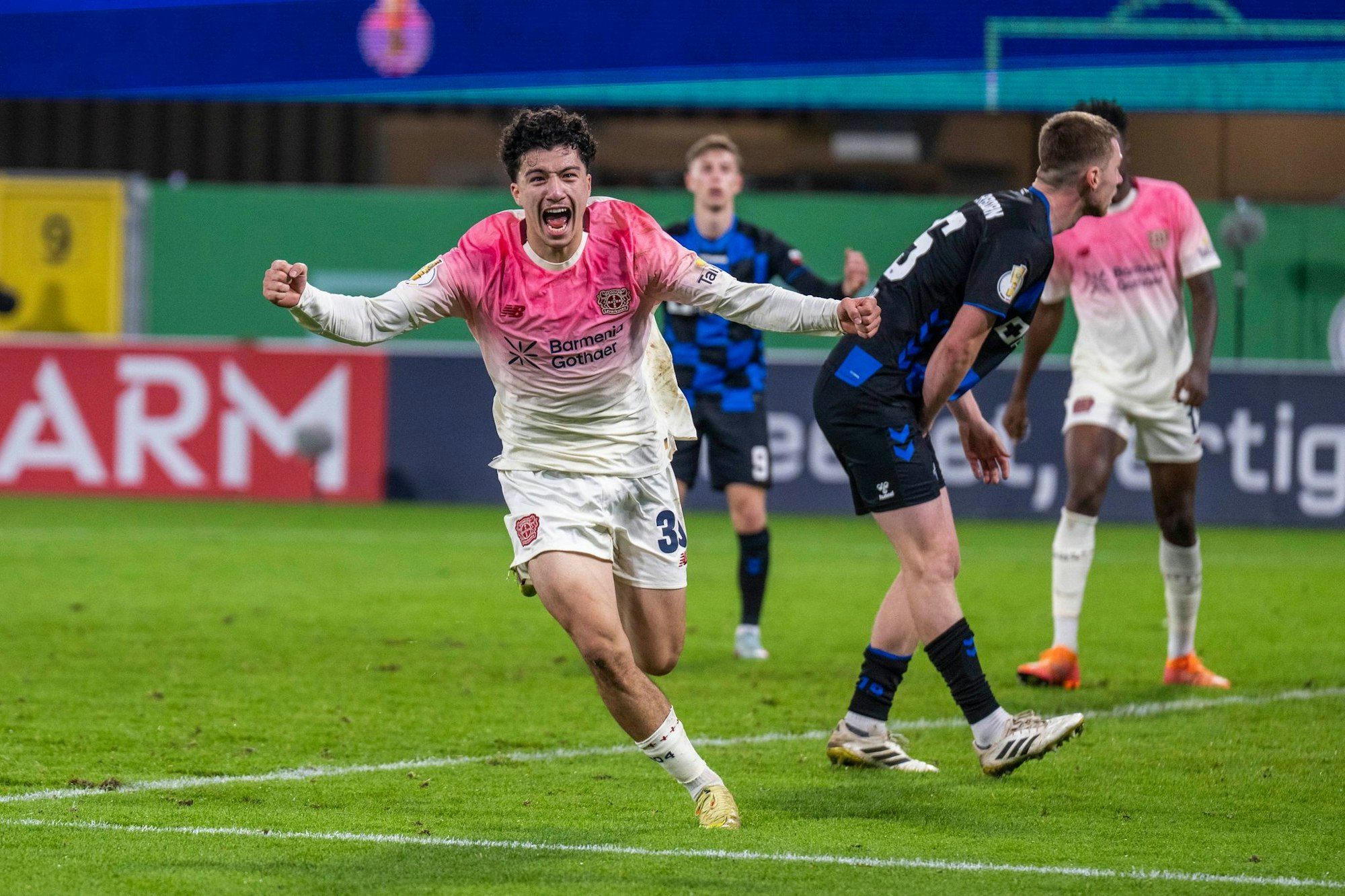 Ibrahim Maza traf für Bayer Leverkusen zum 3:2 in der Nachspielzeit der Verlängerung.