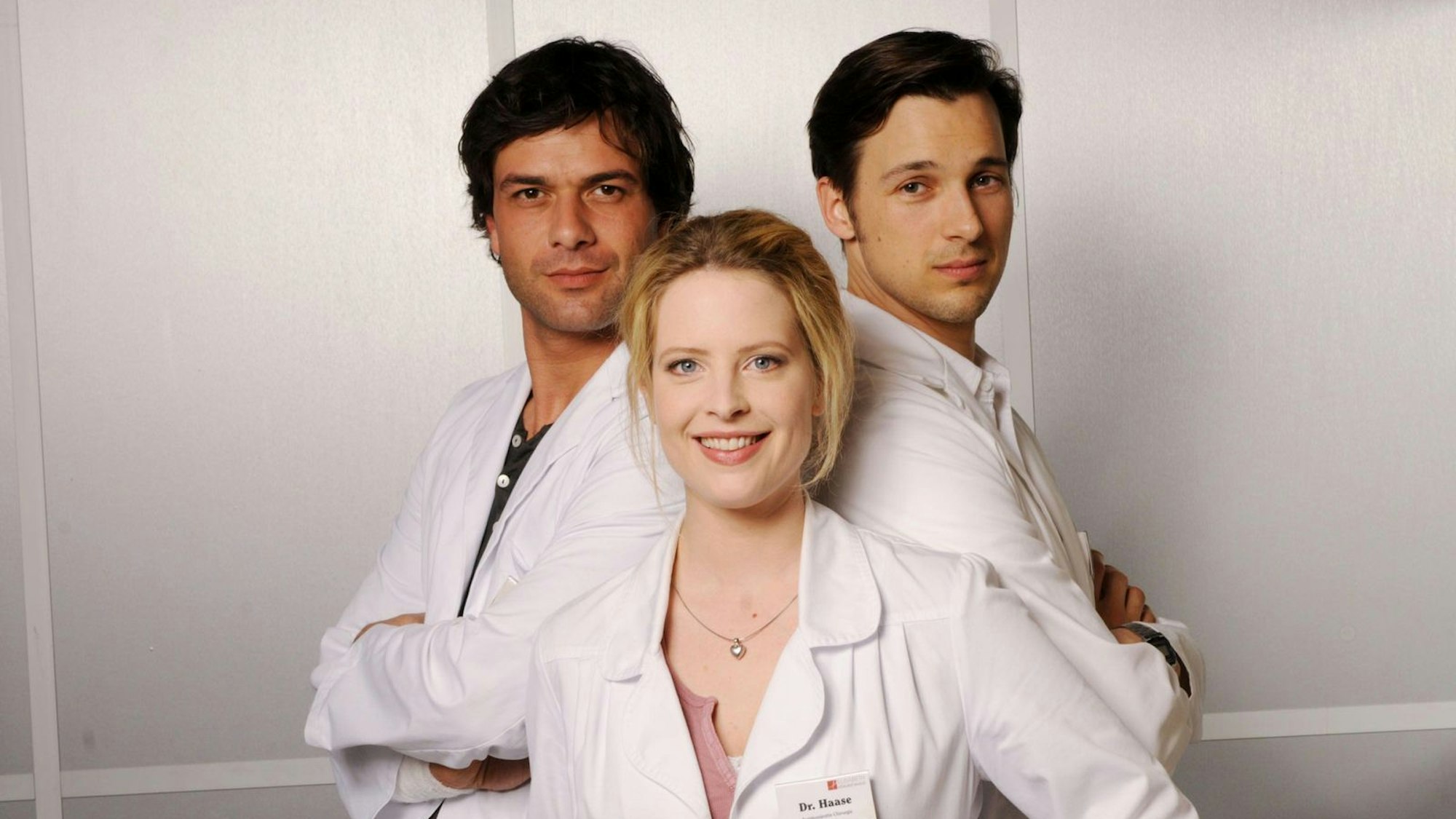 Wer fieberte nicht mit und fragte sich, ob Gretchen Haase (Diana Amft) endlich ihren Jugendschwarm Marc Meier (Florian David Fitz, rechts) für sich gewinnen kann?  (Bild: MG RTL D / Stefan Erhard)