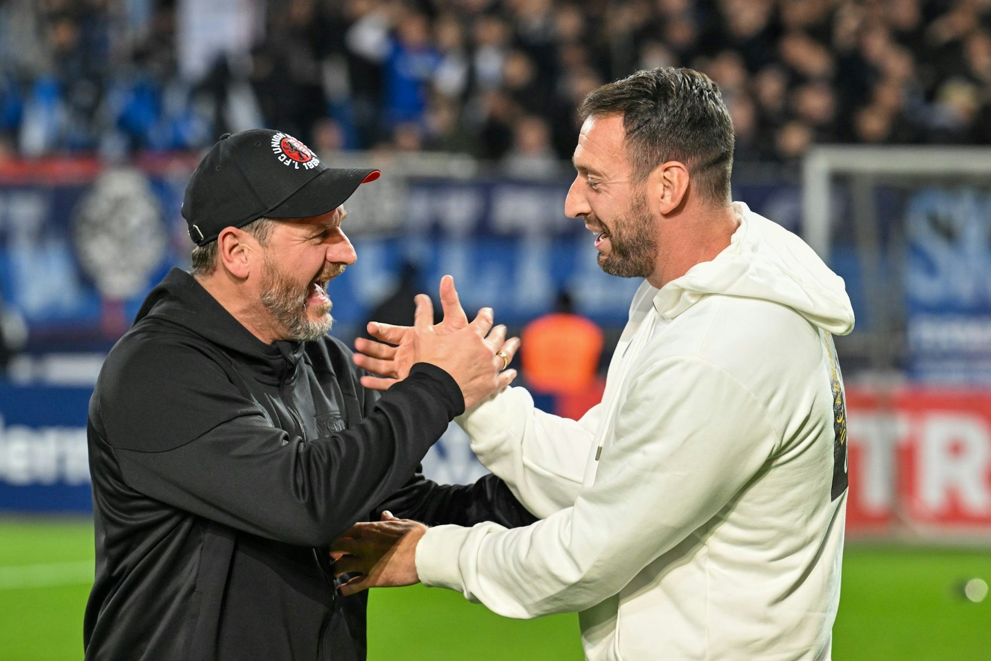 Die Trainer Baumgart (l.) und Kniat (r.) sind freundschaftlich verbunden.