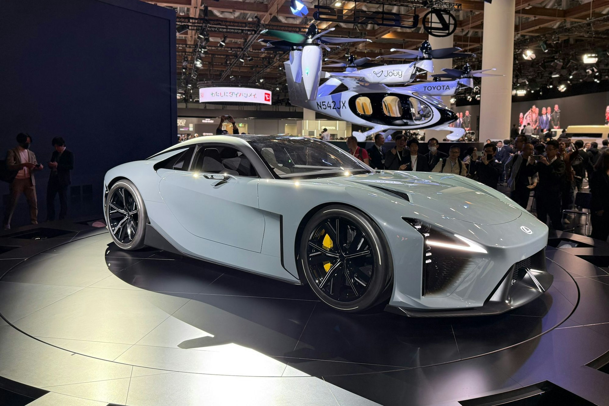 Der Supersportwagen LS Sport Concept von Lexus soll bereits im nächsten Jahr in Serie gehen.