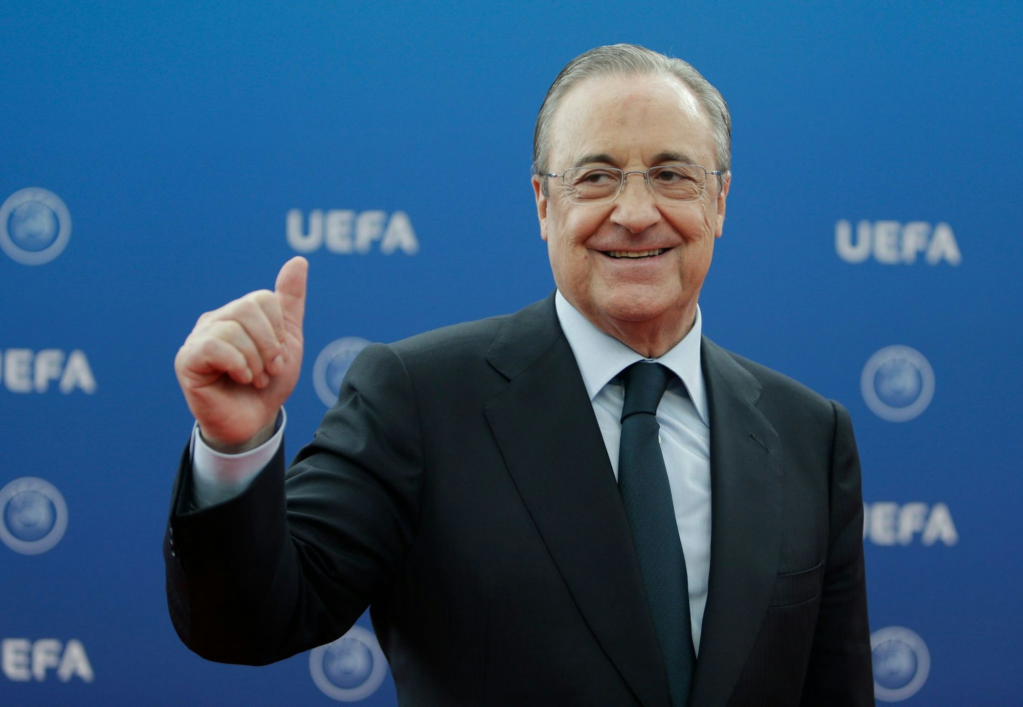 Nach einem weiteren juristischen Erfolg im Streit mit der UEFA um die Super League will Real Madrid unter Club-Präsident Florentino Perez Schadensersatz geltend machen.
