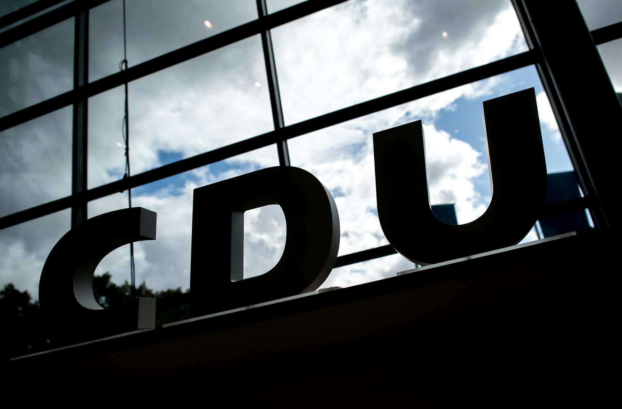 Die Initiative «Compass Mitte» verlangt mehr Augenmerk auf soziale und liberale Themen. (Illustration)