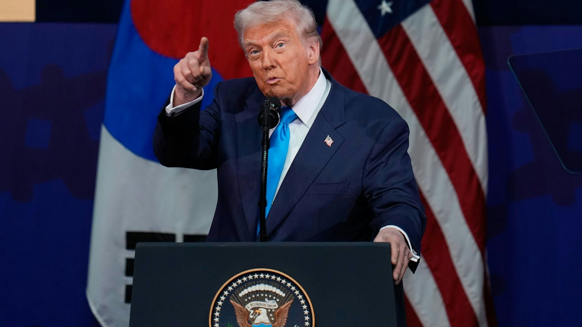 US-Präsident Donald Trump kündigt Atomwaffentests an.