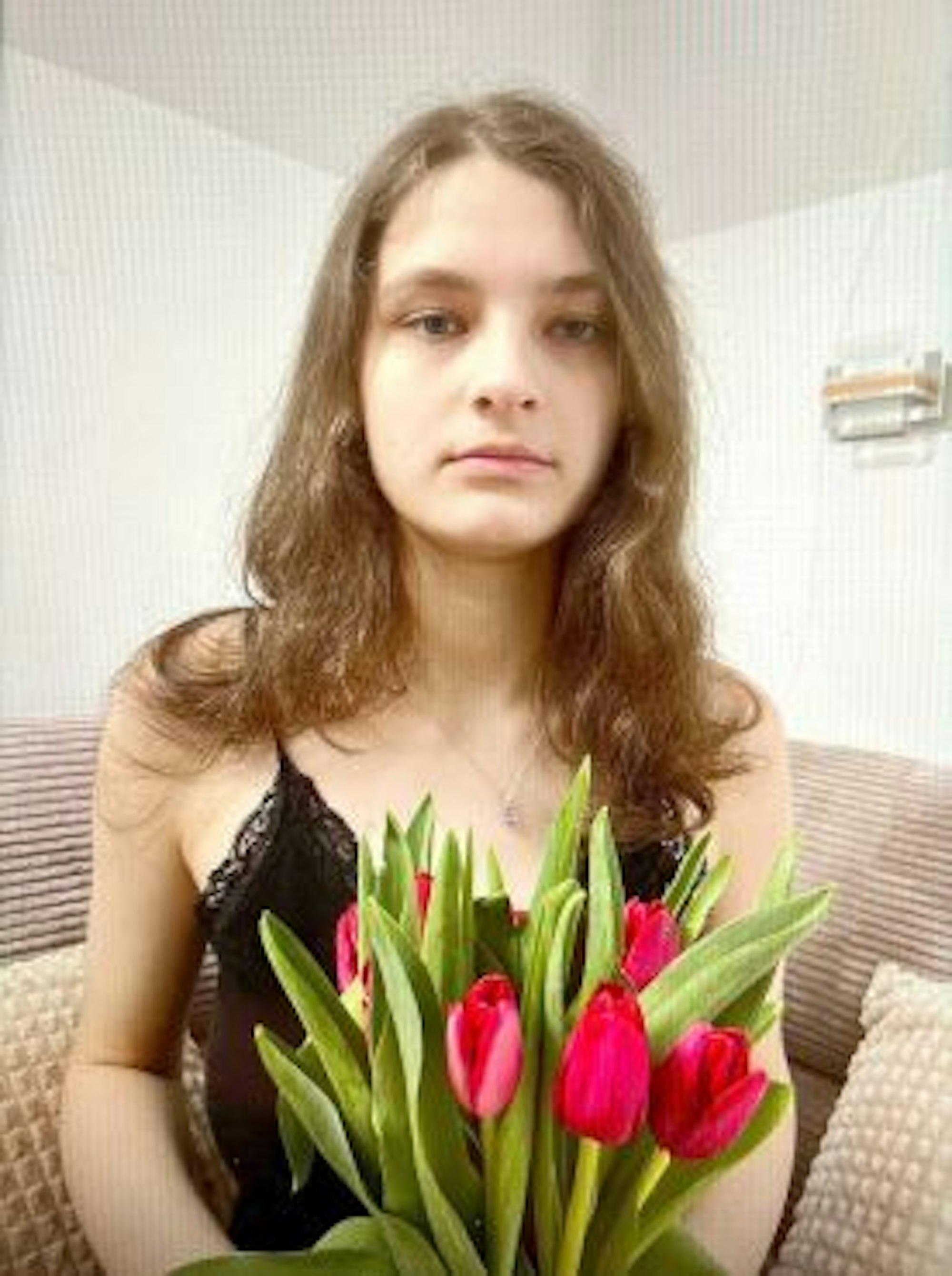 Die 15.jährige Julia K. könnte sich an Bahnhöfen in Köln, Düsseldorf, Krefeld oder Dortmund aufhalten, wie die Polizei mitteilt.