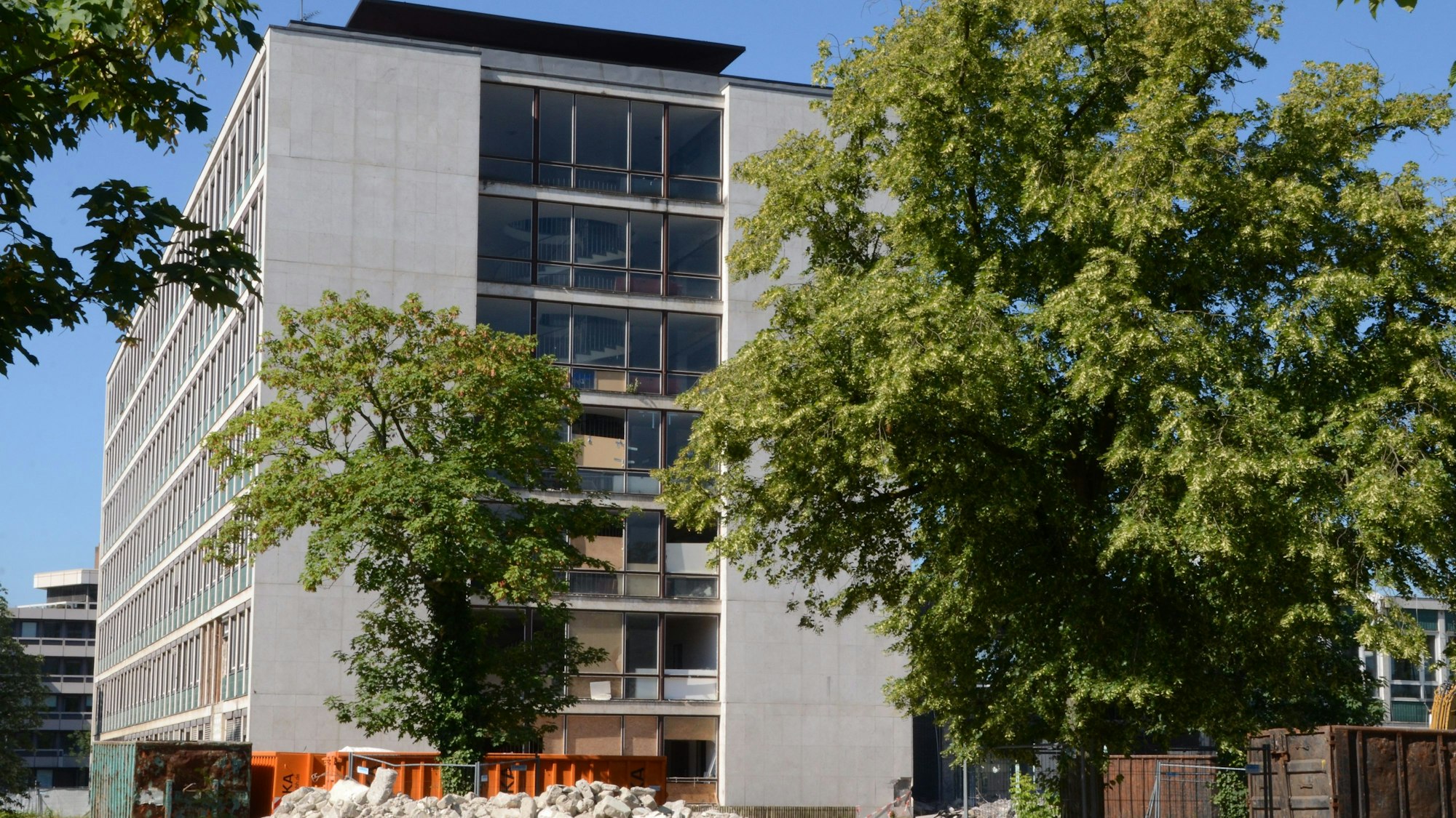 Ein Bürogebäude aus den 1950er Jahren.