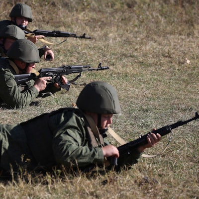 Rekruten trainieren auf einem Schießplatz im Süden Russlands. (Symbolbild)