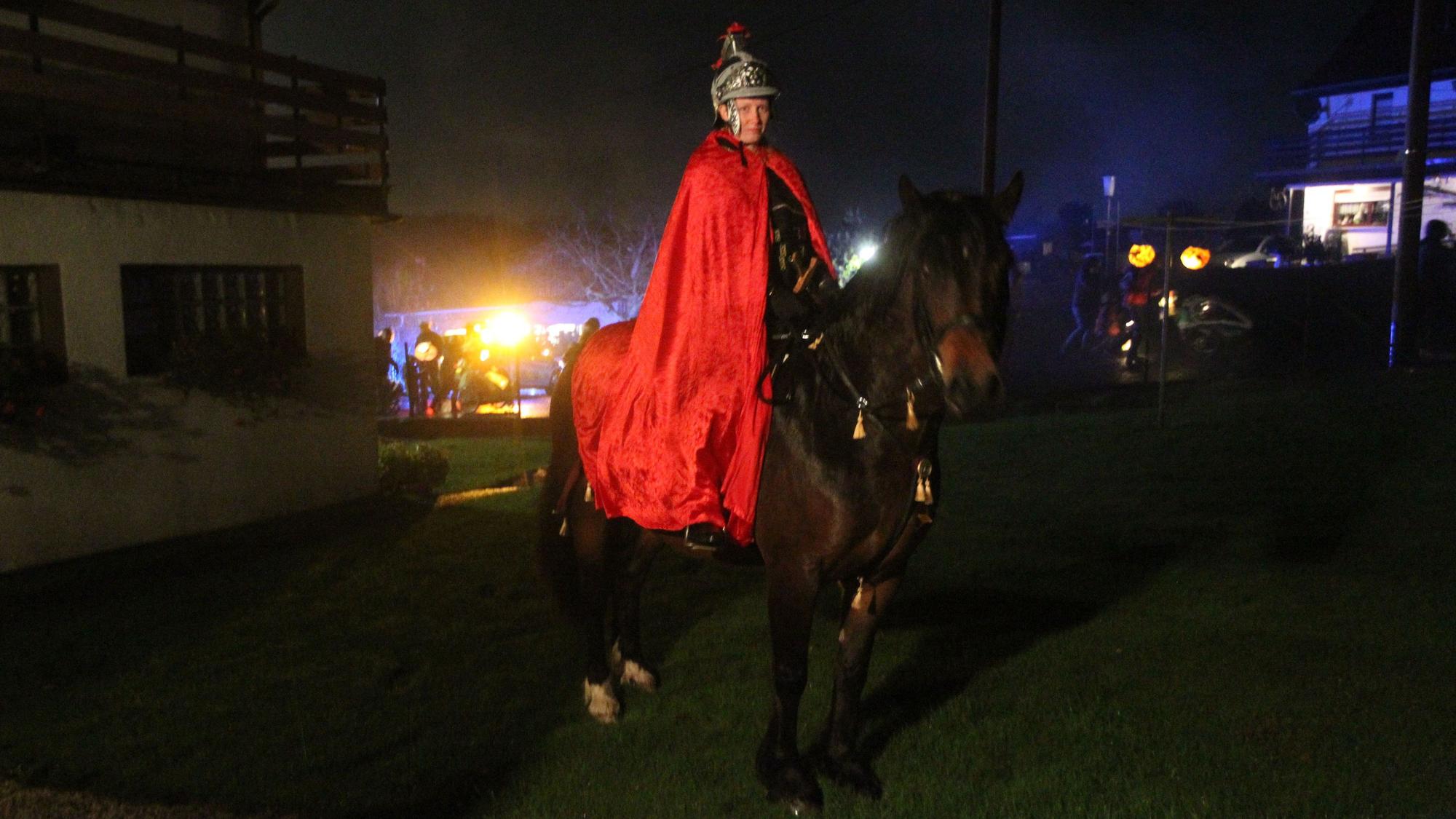 Sankt Martin auf dem Pferd ist immer ein Hingucker in den Zügen, so wie hier in Wahlscheid. (Archivfoto)