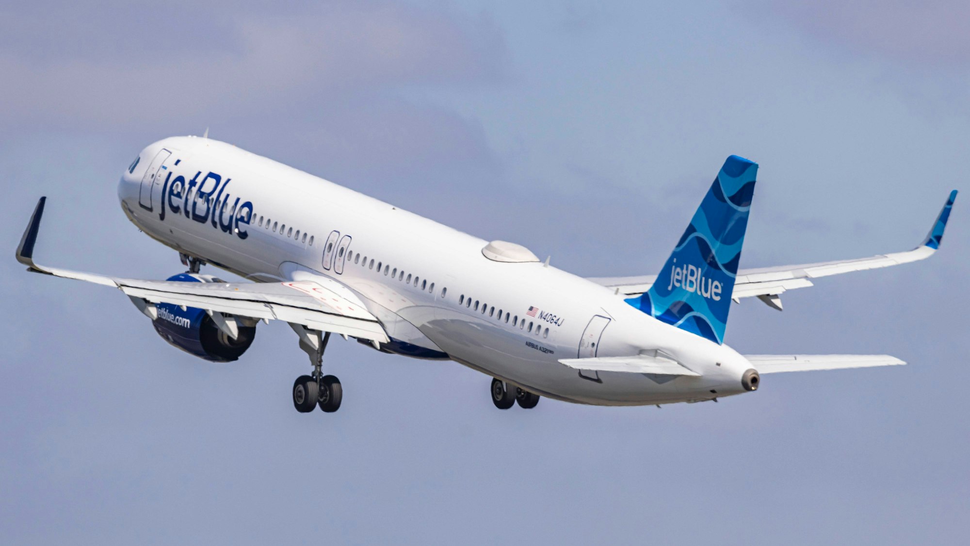 Airbus A320 von JetBlue ist in heftige Turbulenzen geraten.