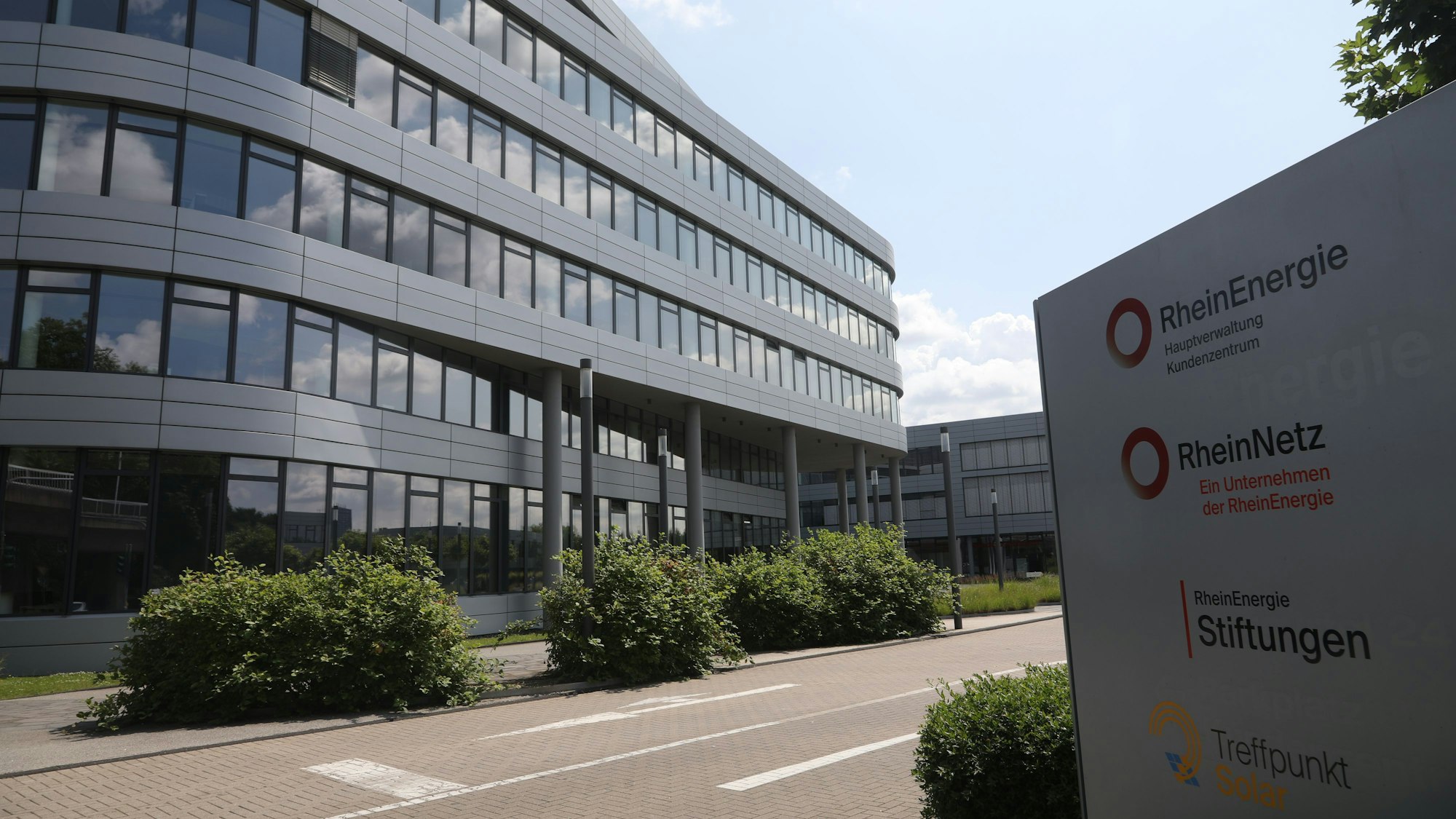 Die RheinEnergie AG am Parkgürtel in Ehrenfeld. (Symbolbild)