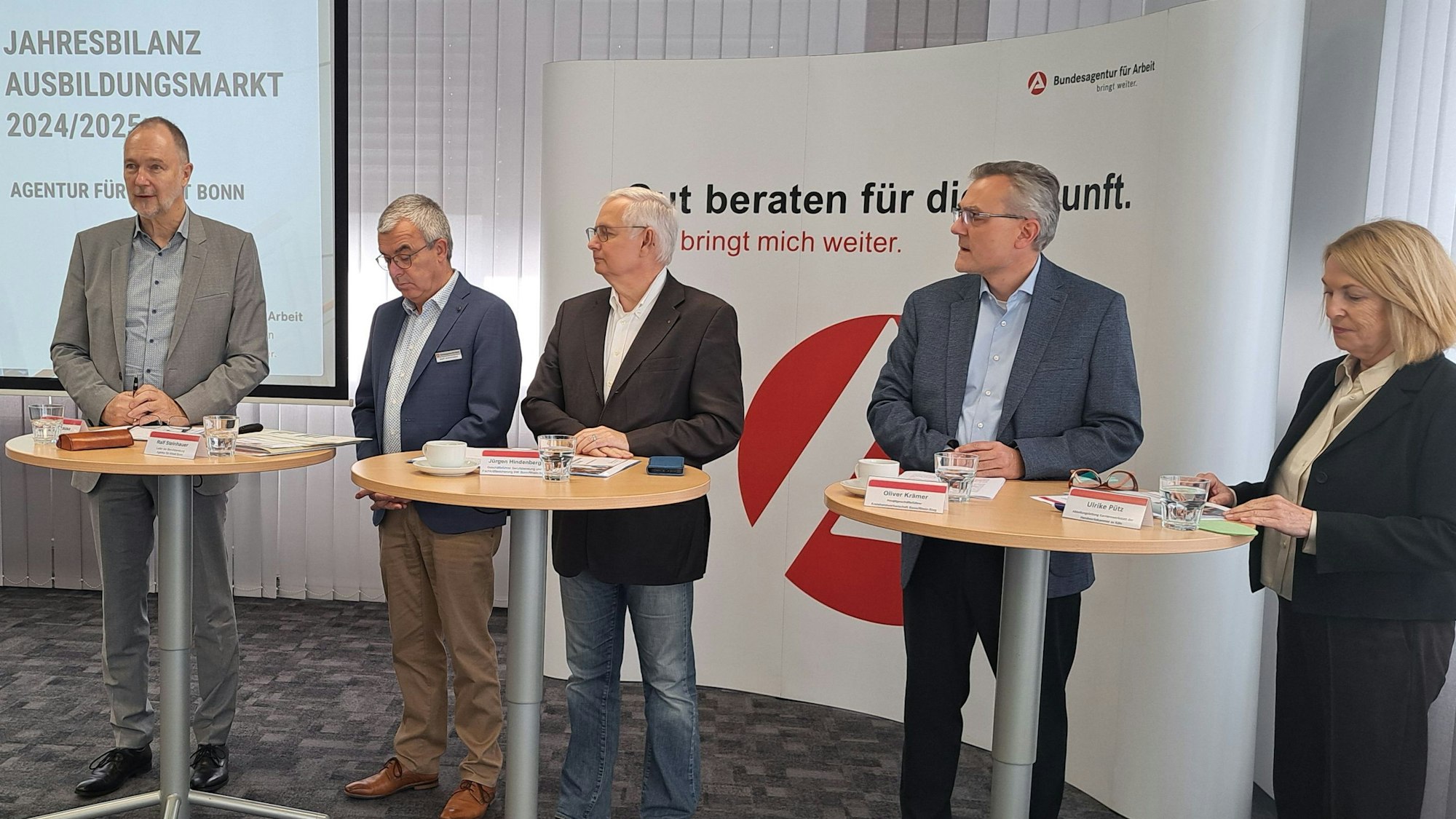 Vertreter von Arbeitsagentur, Kreishandwerkerschaft, Handwerkskammer und IHK zogen eine Bilanz des Ausbildungsmarktes Bonn/Rhein-Sieg.