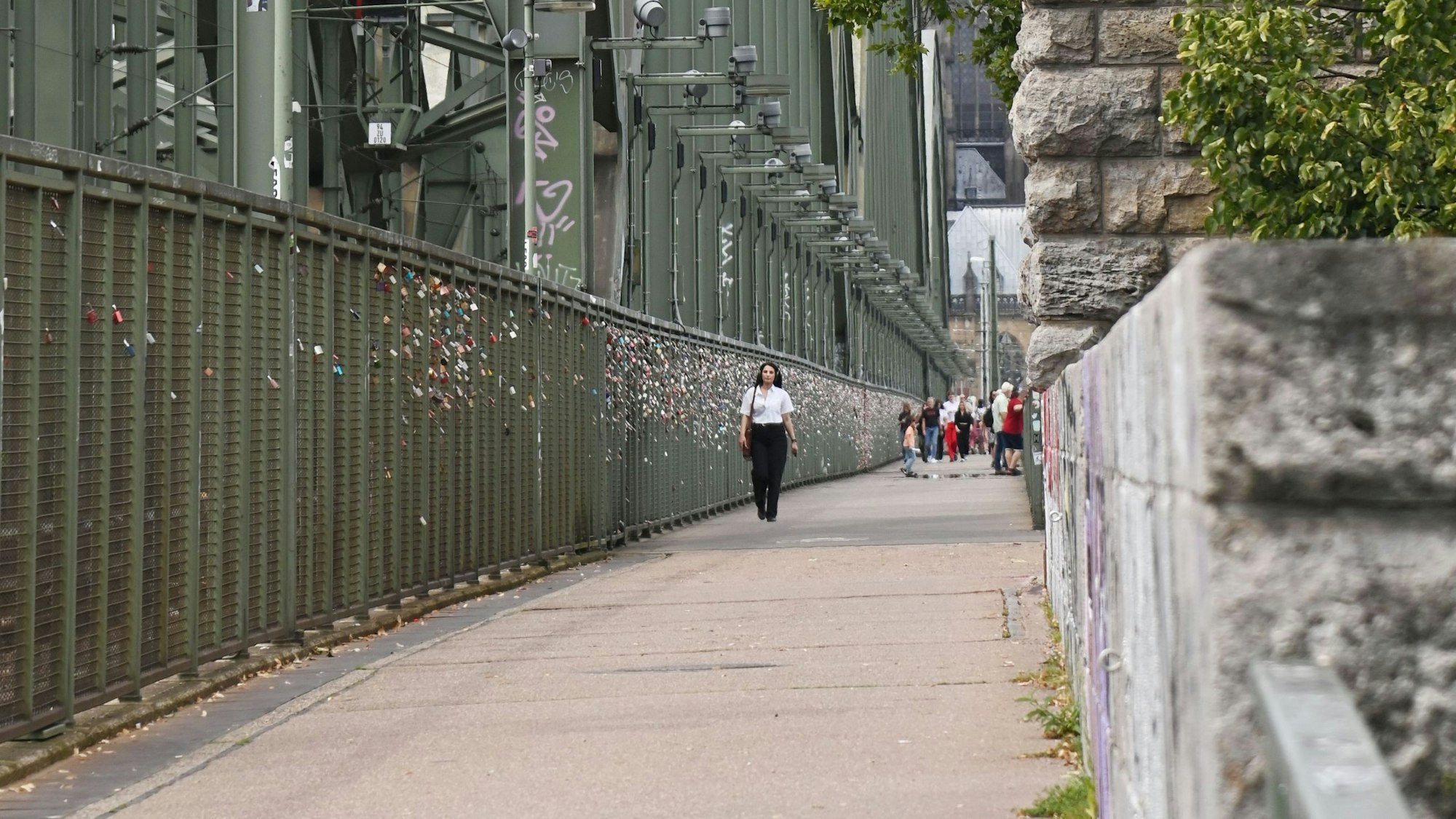 25.07.2024 Köln. Die Hohenzollernbrücke. Foto: Alexander Schwaiger