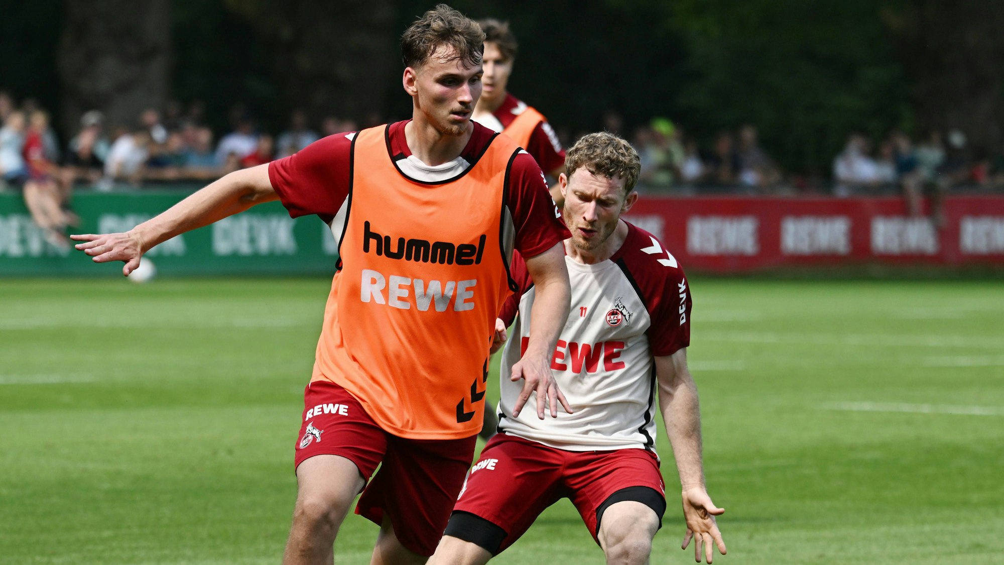 Wieder am Ball nach der Schulter-Operation: Rav van den Berg. (Archivbild)