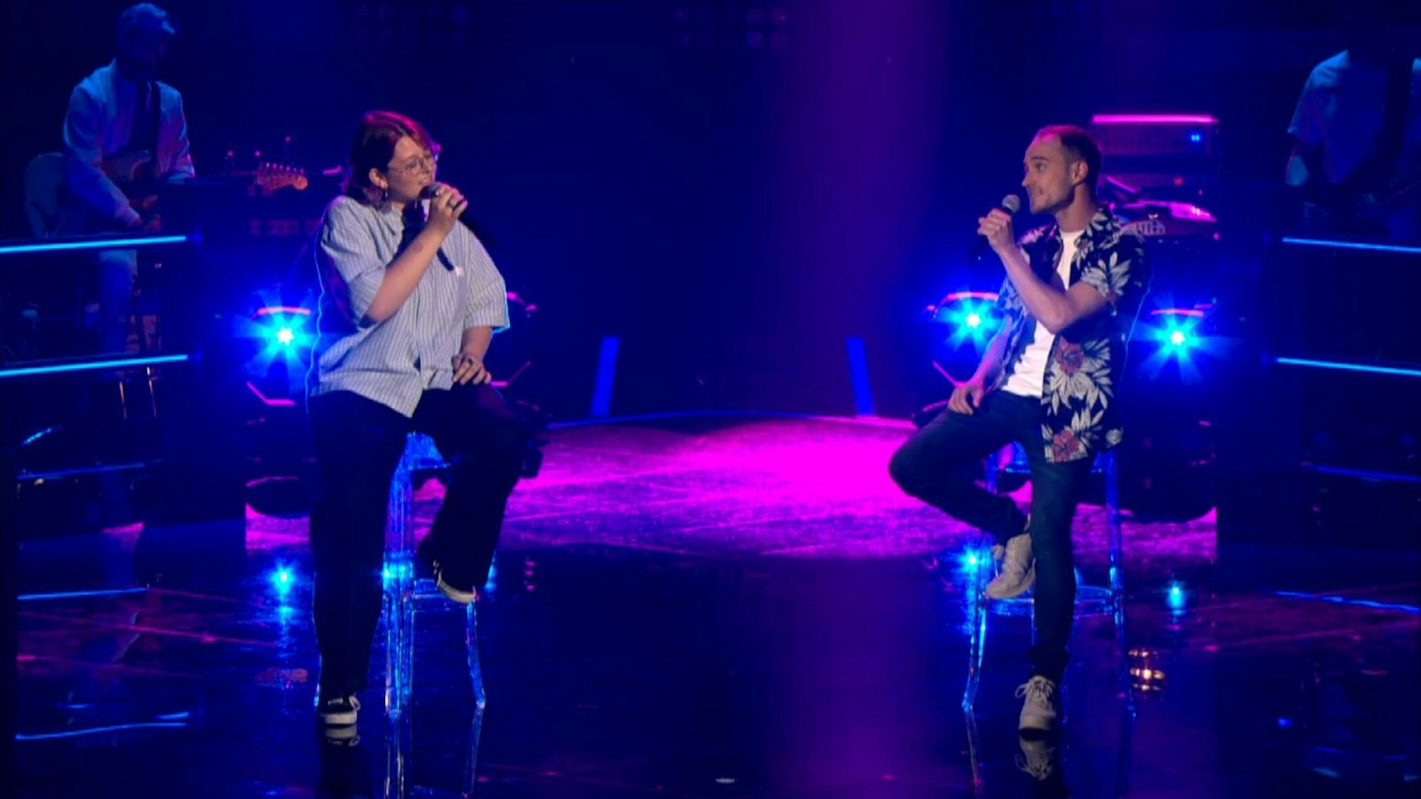 Coole Socke: Jazzsängerin Amelie setzte sich im Duell gegen den Newcomer Pascal durch. (Bild: Joyn)