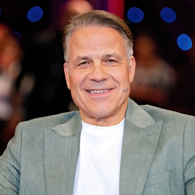 Karsten Speck bei der Aufzeichnung zur aktuellen Ausgabe von „Riverboat“ im MDR.