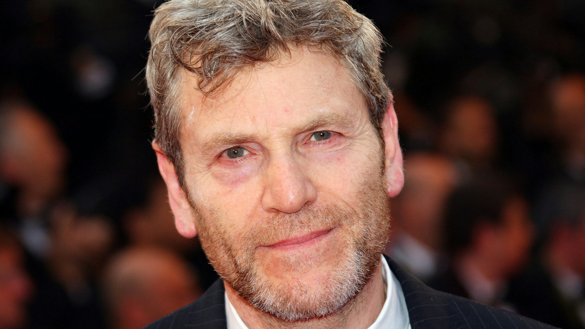 Tchéky Karyo auf dem roten Teppich.