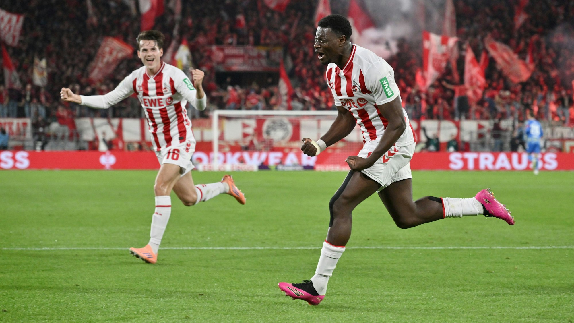 Ragnar Ache bei seinem Tor gegen die Bayern. (Archivbild)