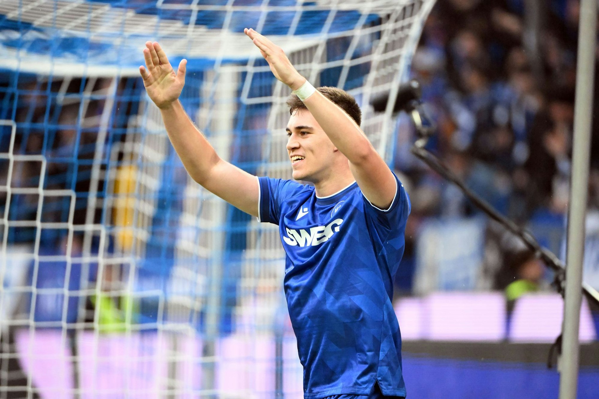 Karlsruhe jubelt spät - hier beim Ausgleich durch Marcel Beifus.