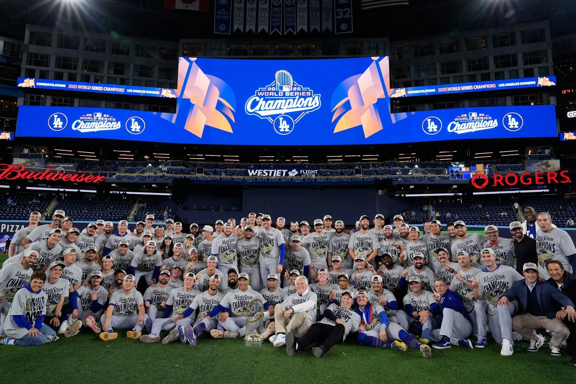 Die LA Dodgers jubeln über den World-Series-Sieg.