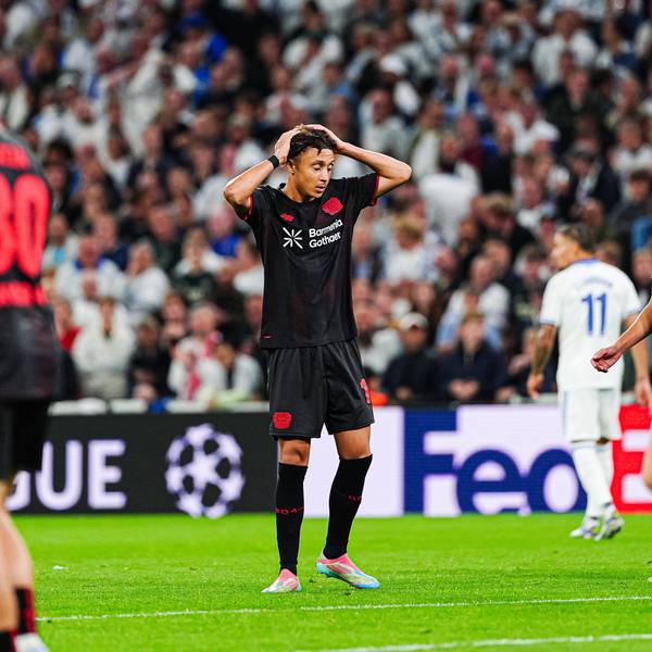 Enttaeuschun nach verpasstem Torschuss/Torchance Eliesse Ben Seghir Bayer 04 Leverkusen, 17 DEN, FC Kopenhagen vs. Bayer 04 Leverkusen, Fussball, UEFA Champions League, Spieltag 1, Spielzeit 2025/2026, 18.09.2025 DEN, FC Kopenhagen vs. Bayer 04 Leverkusen, Fussball, UEFA Champions League, Spieltag 1, Spielzeit 2025/2026, 18.09.2025 Kopenhagen *** Eliesse Ben Seghir Bayer 04 Leverkusen, 17 DEN, FC Copenhagen vs Bayer 04 Leverkusen, Football, UEFA Champions League, Matchday 1, Season 2025 2026, 18 09 2025 DEN, FC Copenhagen vs Bayer 04 Leverkusen, Football, UEFA Champions League, Matchday 1, Season 2025 2026, 18 09 2025 Copenhagen Copyright: xEibner-Pressefoto/MarcelxvonxFehrnx EP_MFN