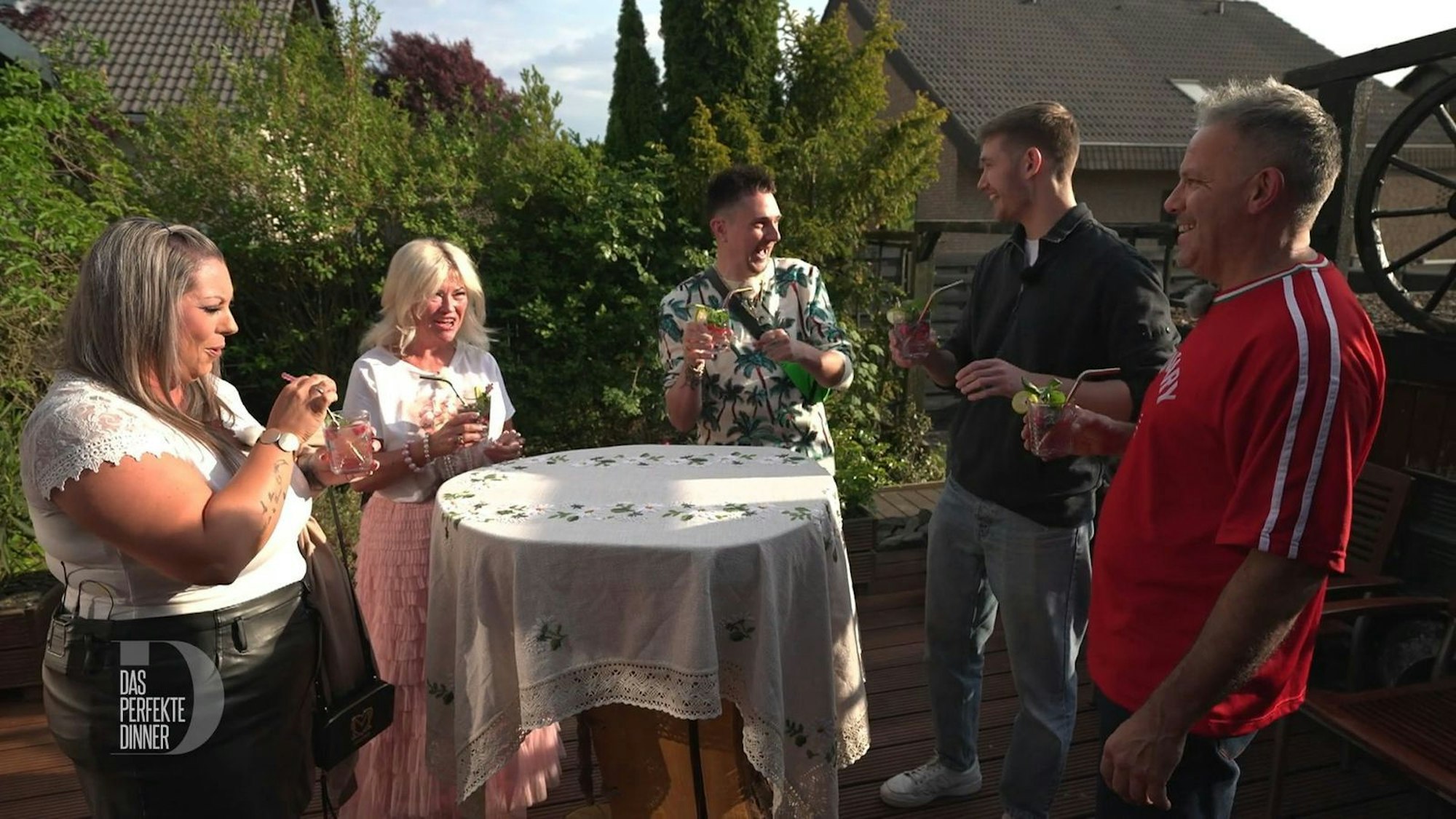 Sture Ostwestfalen? Nicht in dieser Runde. Von links: Steffi, Betty, Marc, Morris und István.
(Bild: RTL)