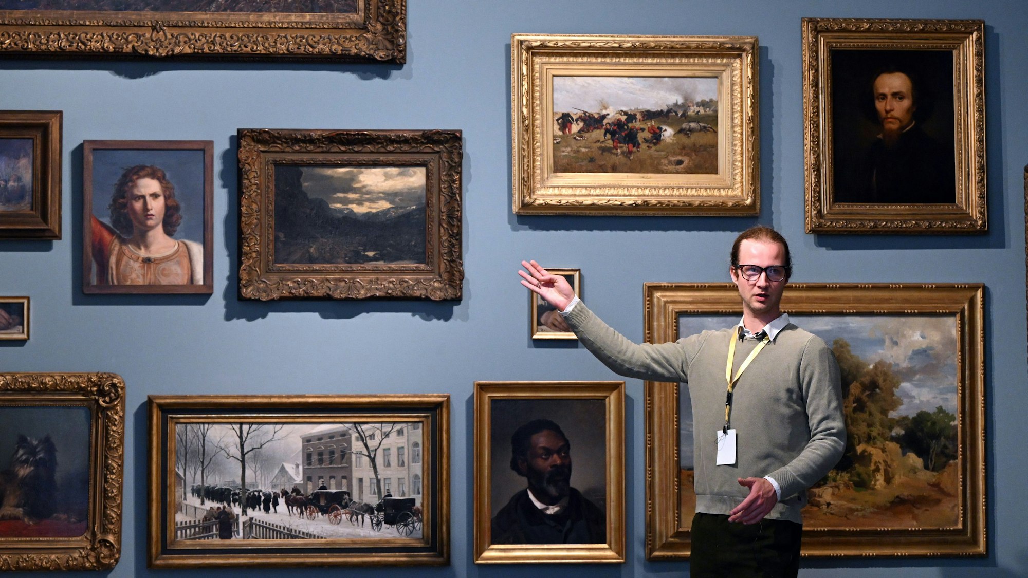 Carl Brandi als Kunstfigur Joseph Langelinck im Kunstpalast. (Archivbild)