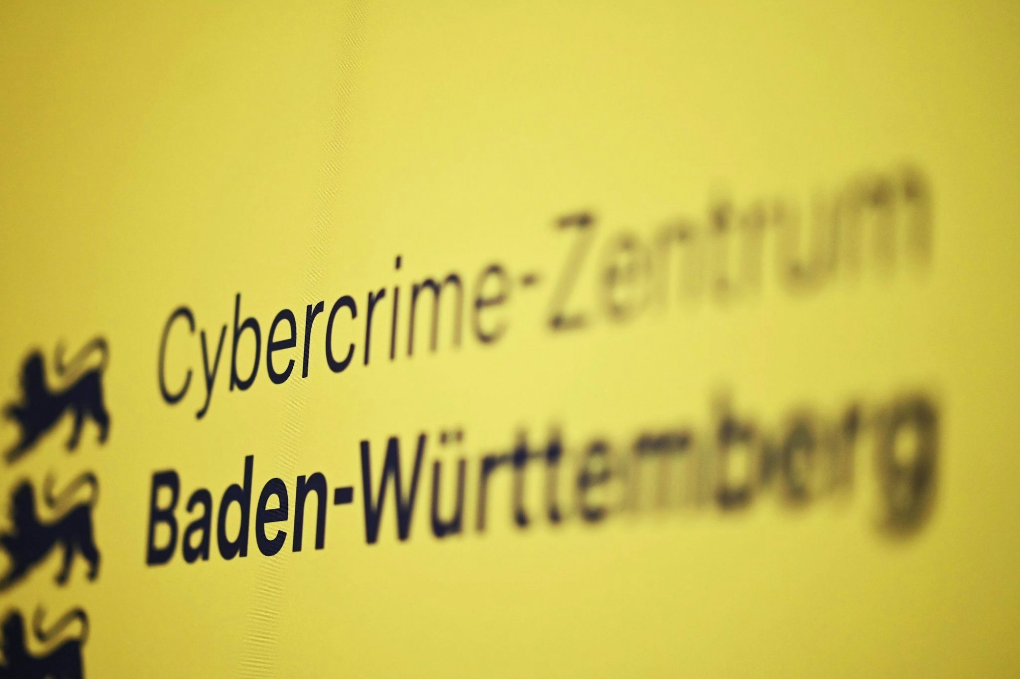 Das Cybercrime-Zentrum Baden-Württemberg und das Polizeipräsidium Ludwigsburg haben den Verdächtigen ermittelt. (Symbolbild)
