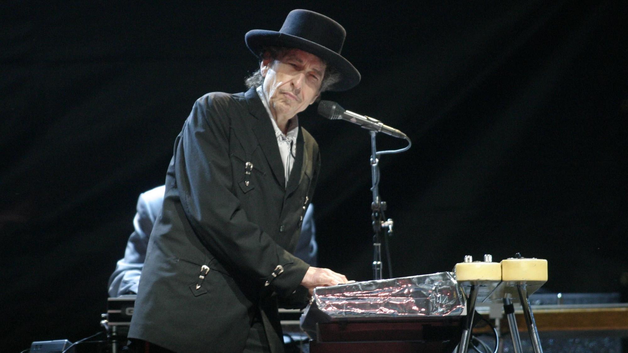 Concierto por la Paz . Bob Dylan Foto : Javier Hernandez EDITORIAL USE ONLY PUBLICATIONxNOTxINxECUxCHIxARG Copyright: xx x elpphotos010256