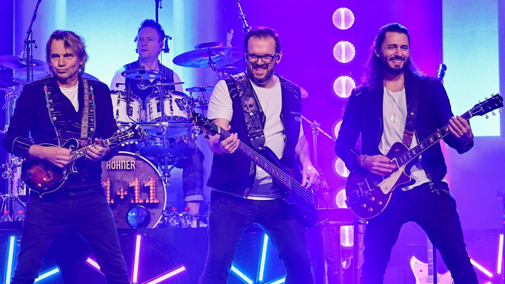 Das Bild zeigt die Band Höhner bei einem Auftritt. (Archivbild)