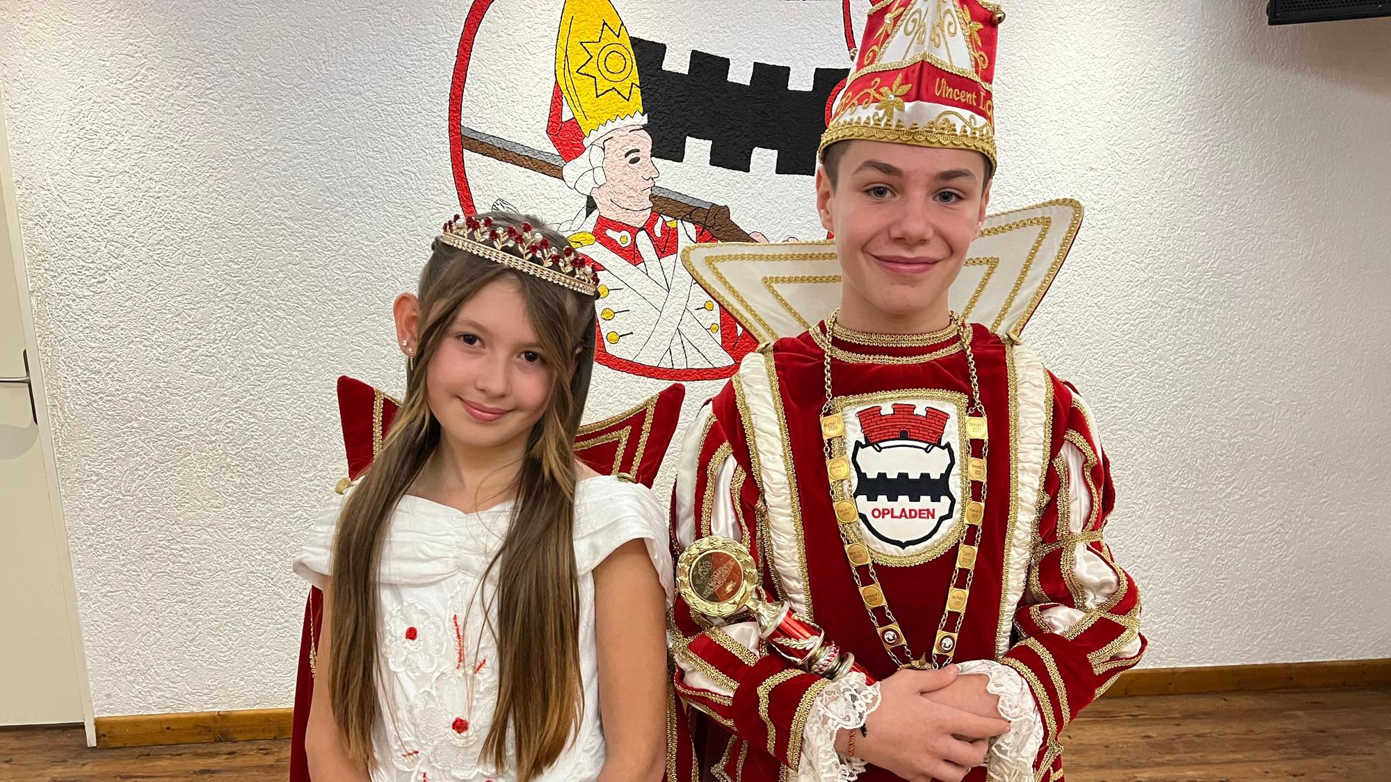 Opladens neue Kinderregenten: Cataleya I.(Grahlmann) und Vincent I. (Horn)