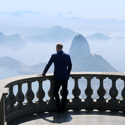 Prinz William befindet sich derzeit in Brasilien.Chris Jackson/PA Wire/dpaWilliam, Prinz von Wales, steht bei einem Besuch der Christ-Erlöser-Statue in Rio de Janeiro, wo er am dritten Tag seiner Brasilienreise anlässlich der jährlichen Verleihung des Earthshot Preises mit den fünfzehn Finalisten für den Earthshot Prize 2025 zusammentraf.
