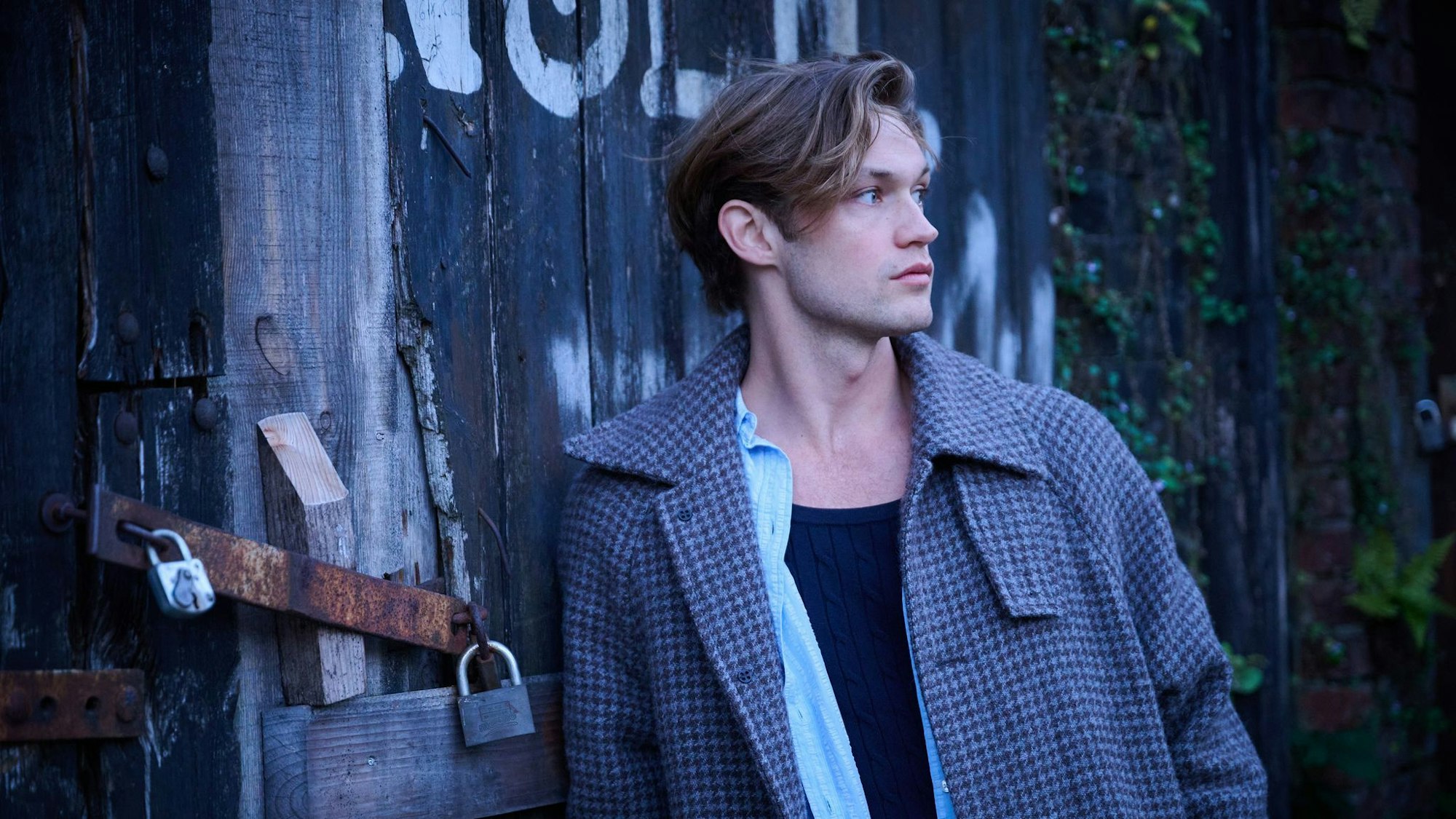 Damian Hardung mag die glamouröse Filmwelt und die nüchterne Wissenschaft.