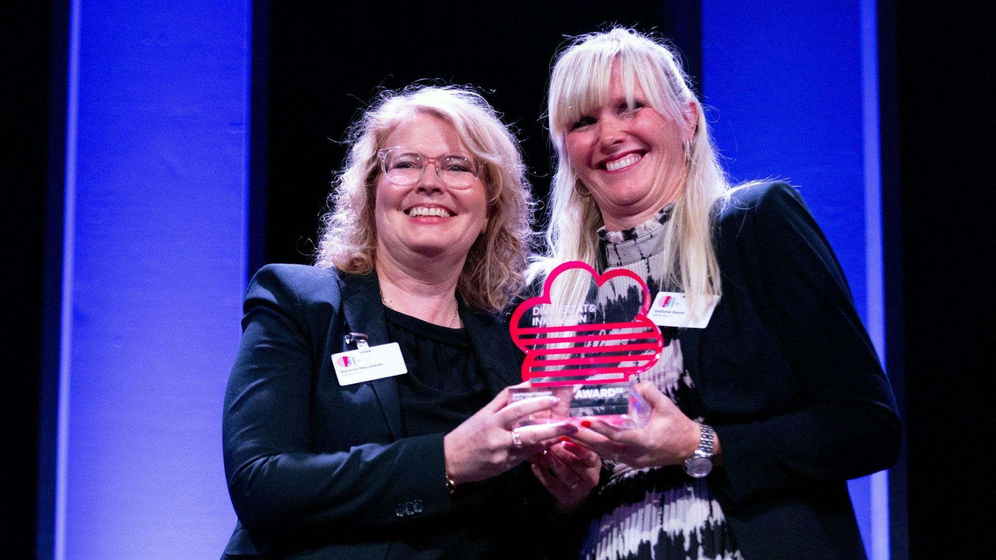 31.10.2025, Köln: 4. Wirtschaftsnacht Rheinland 2025 der Kölner Stadt-Anzeiger Medien unter dem Motto „Mission Possible - Zeit für neue Held:innen“ - Sonderpreis Inklusion für Süße Zitronen. Foto: Thilo Schmülgen