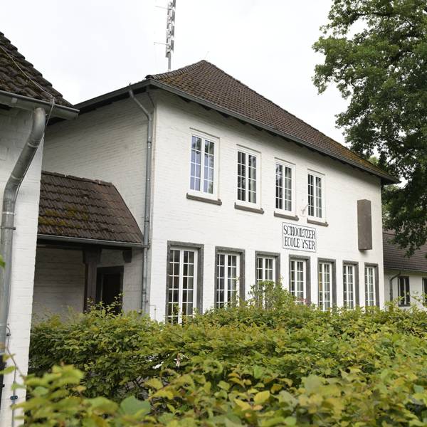 Das Foto zeigt die KGS Frankenforst in Bergisch Gladbach