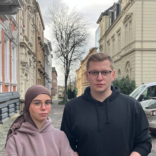Die Landessprecher der Grünen Jugend in NRW, Aslı Baskas und Björn Maue.