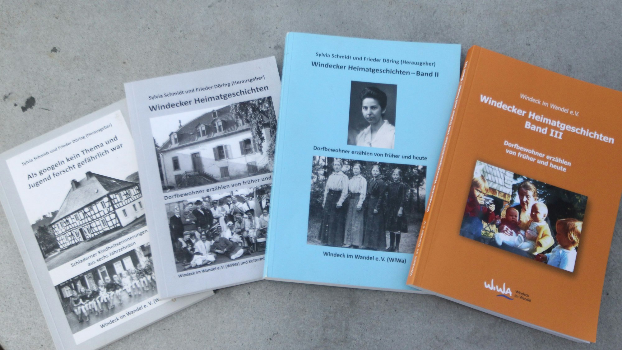 Die vierte Publikation des Vereins Windeck im Wandel (rechts) ist ab Dienstag käuflich zu erwerben.