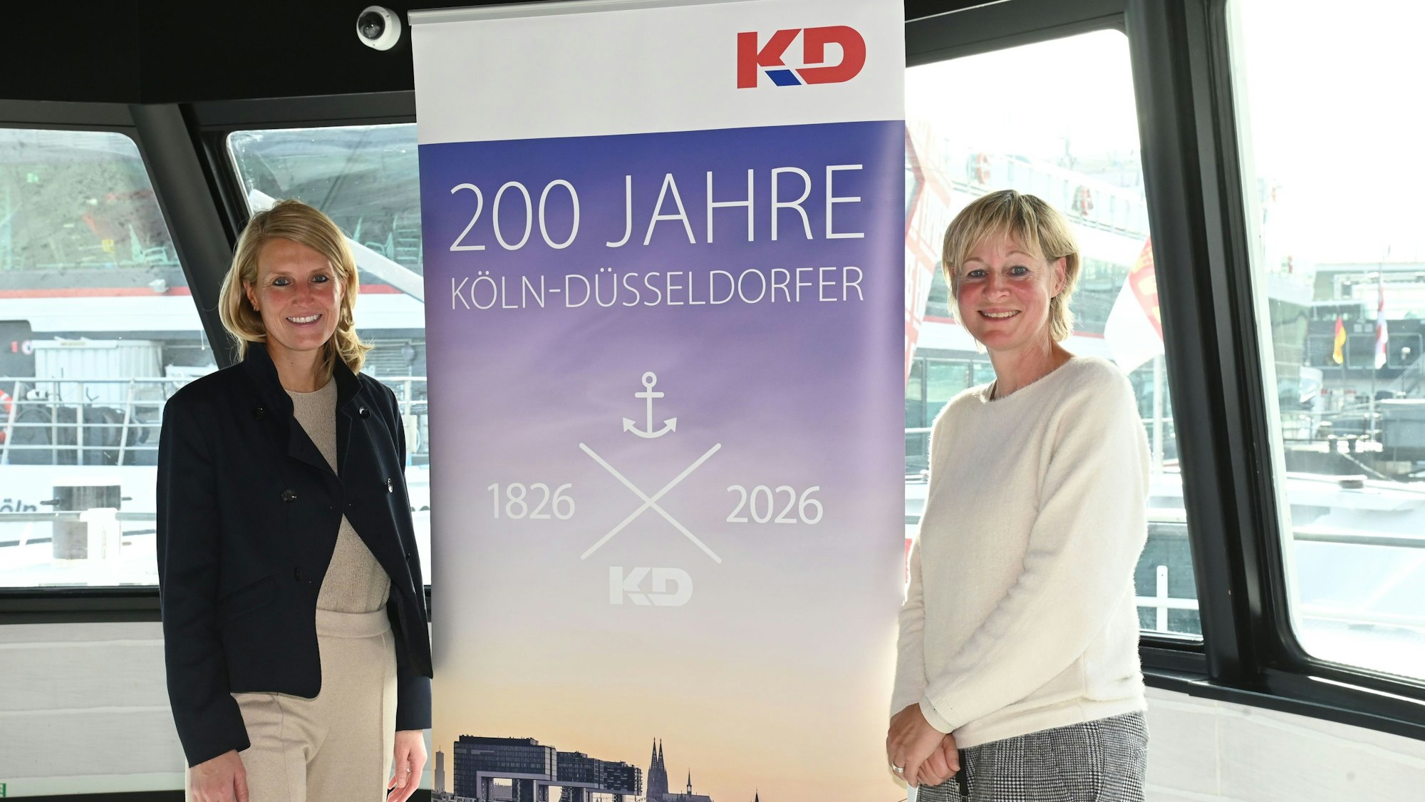 KD Köln-Düsseldorfer Deutsche Rheinschiffahrt GmbH Pressekonferenz: 200 Jahre KD in 2026. Nina Luig (li.) und Nicole Becker. Foto: Alexander Schwaiger