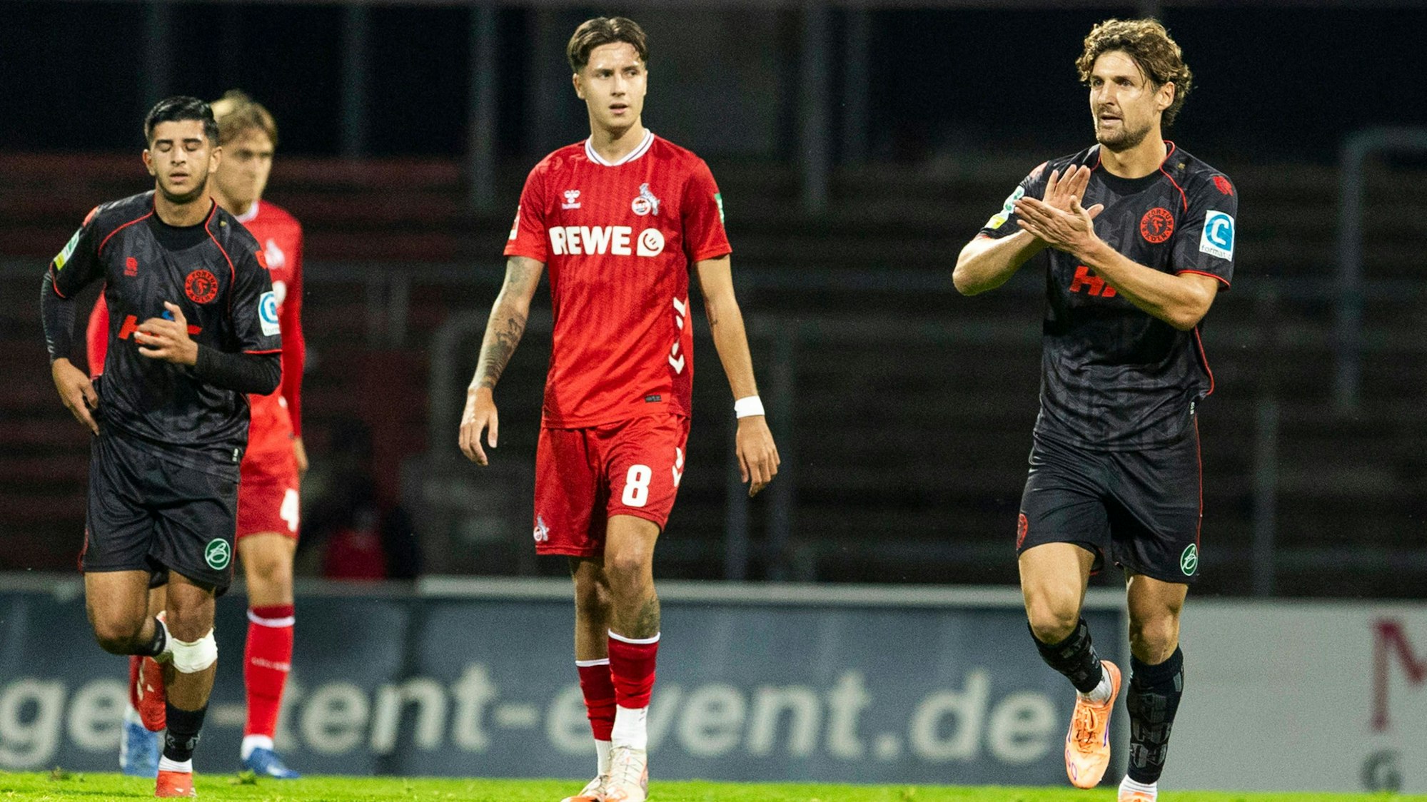 Cologne Cup 2025 09.10.2025 Enzo Wirtz Fortuna Köln, 9 jubelt nach seinem Tor zum 1:1 Ausgleich beim Cologne Cup 2025 im Spiel 1. FC Köln gegen Fortuna Köln am 09.10.2025 im Südstadion in Köln *** Cologne Cup 2025 09 10 2025 Enzo Wirtz Fortuna Köln, 9 celebrates after his goal to equalize 1 1 during the Cologne Cup 2025 in the match 1 FC Köln against Fortuna Köln on 09 10 2025 at the Südstadion in Cologne Copyright: xBEAUTIFULxSPORTS/Meuselx