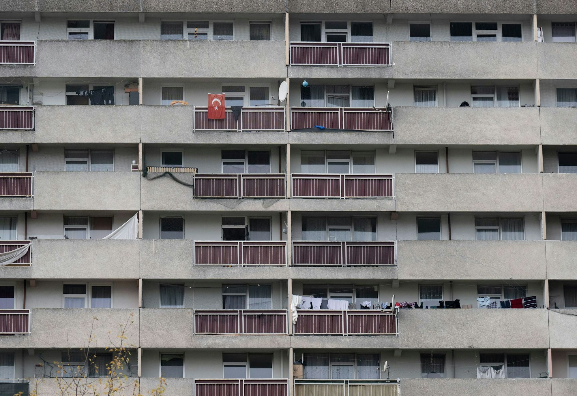 Insbesondere in Großstädten nimmt die Überlastung der Bevölkerung durch Wohnkosten zu. (Archivbild)
