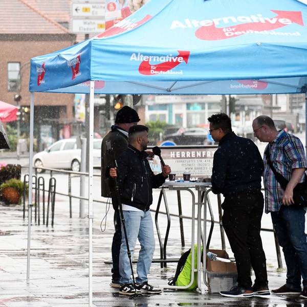 Wahlkampfstand der AfD vor der Kommunalwahl in Porz (Symbolbild).