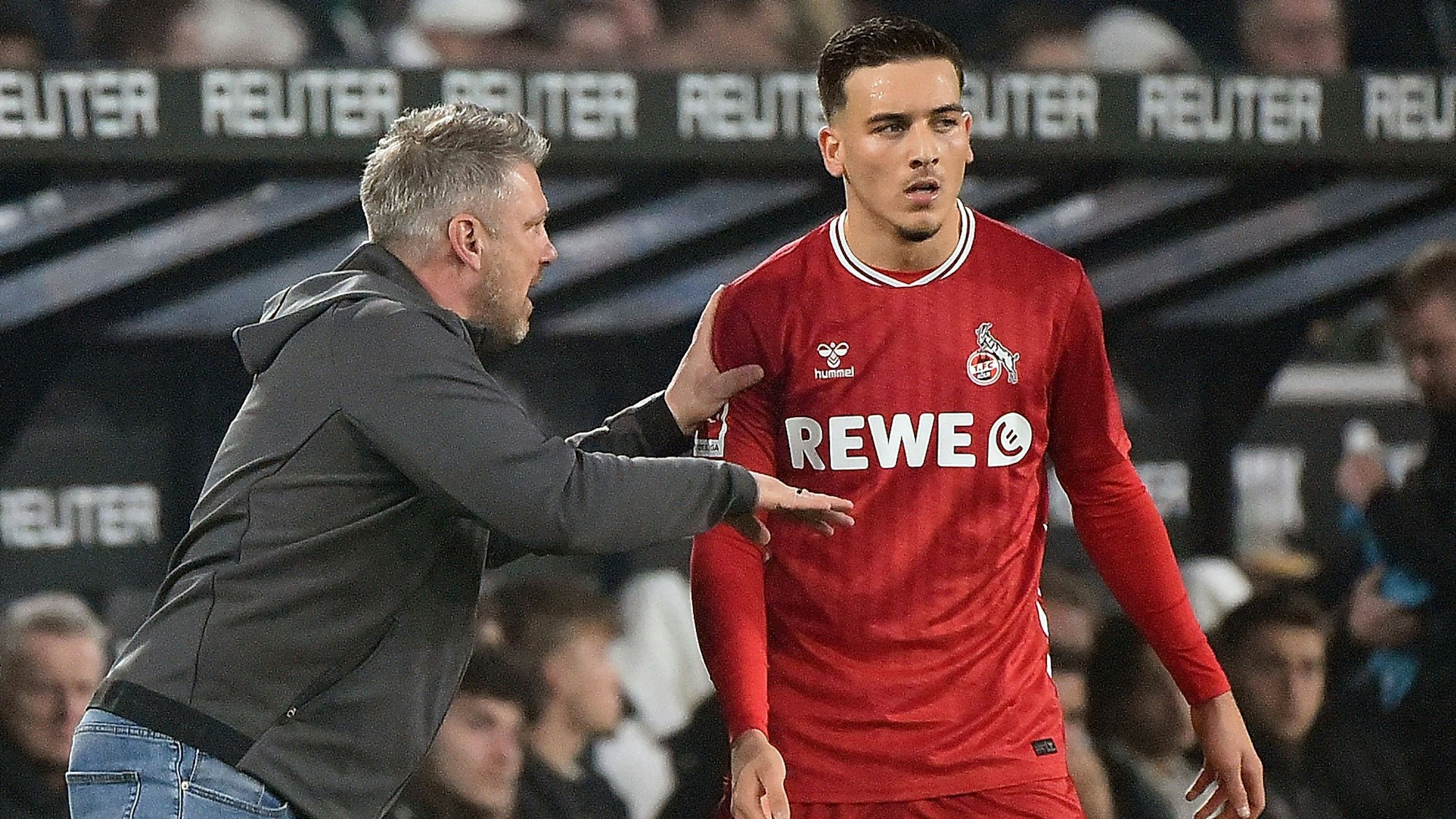 Lukas Kwasniok nahm Said El Mala zur zweiten Halbzeit aus dem Spiel, der Kölner Neu-Nationalspieler blieb am Samstag im Derby blass.