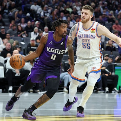 Isaiah Hartenstein dominierte beim Sieg über Sacramento mit 33 Punkten.