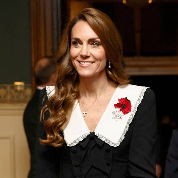 Prinzessin Kate kam zum „Royal British Legion Festival of Remembrance“ in Begleitung von Prinz George.