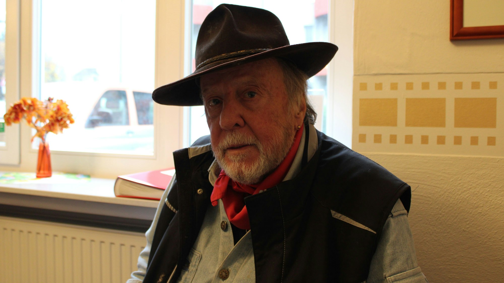 "Die Hennefer Stolpersteine"- ein Film gegen das vergessen. Gunter Demnig