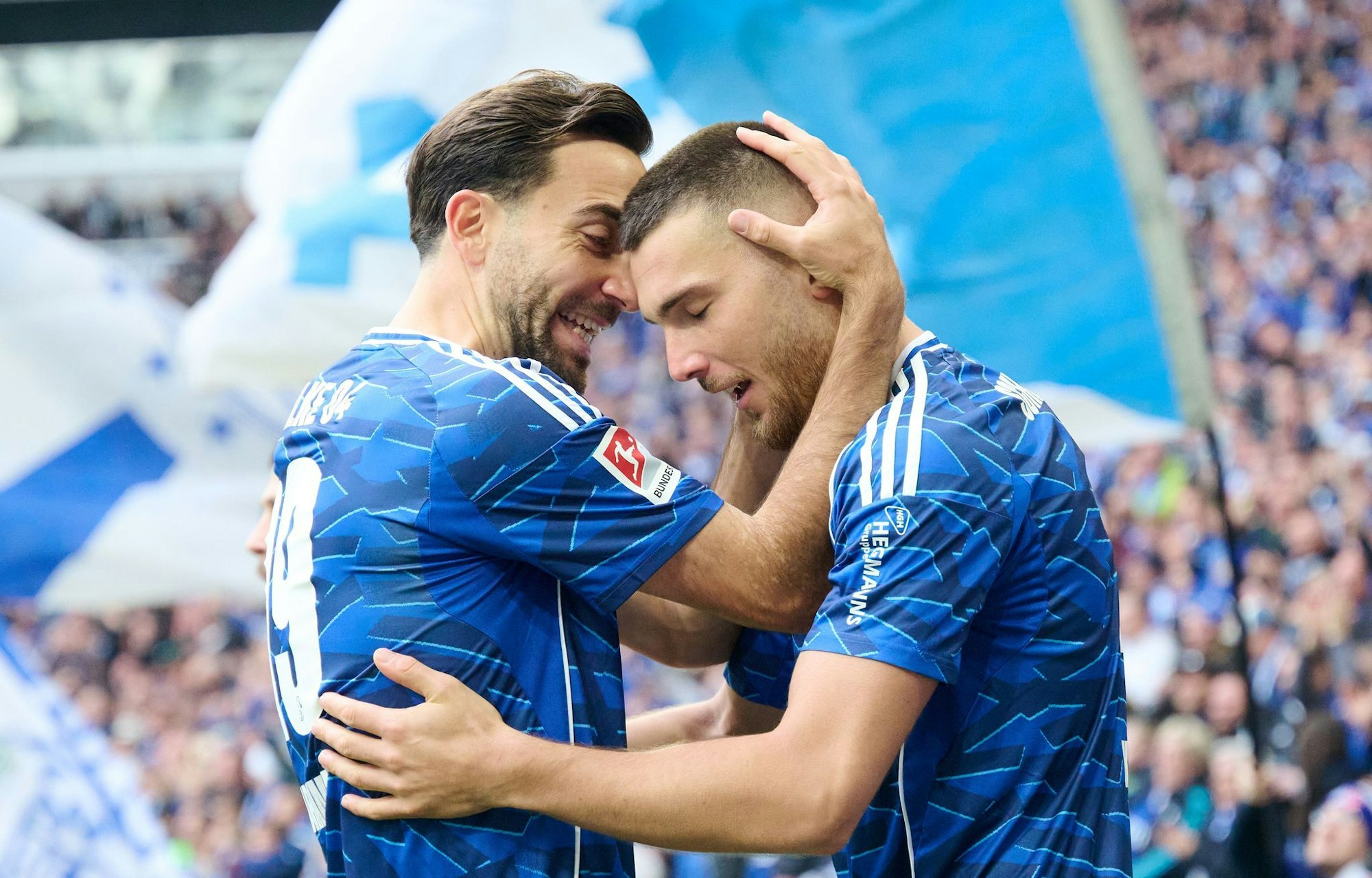 Hasan Kurucay (r) war Schalkes in Matchwinner.