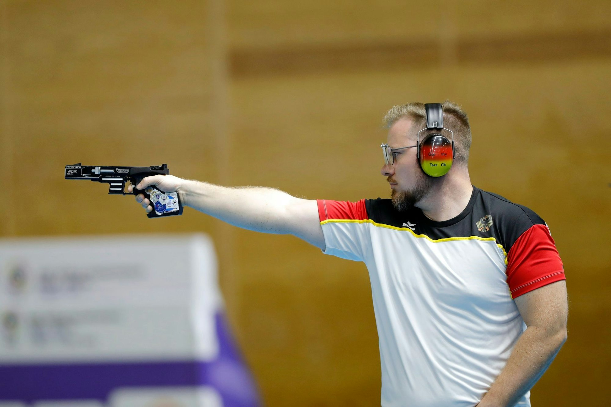 Oliver Geis aus Deutschland holt mit dem Team WM-Gold mit der Schnellfeuerpistole.